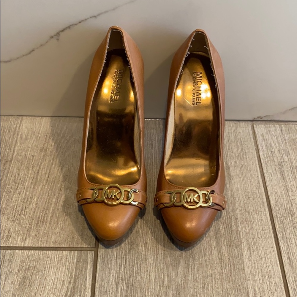 Authentic Michael Kors heels - Picture 2 of 8